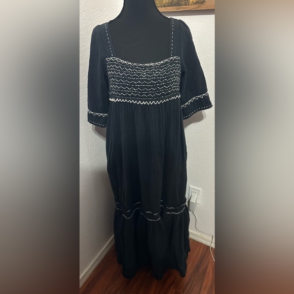 Free People I'm The One Midi Dress in Black with cream
Accents - Size XS - Picture 2 of 10
